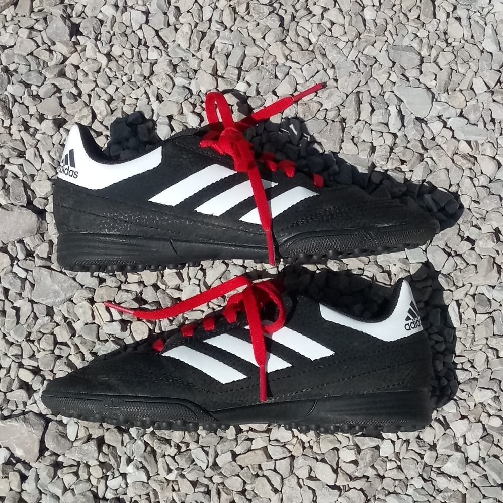 💥SOLD ON ANOTHER SITE! Adidas Soccer Cleats